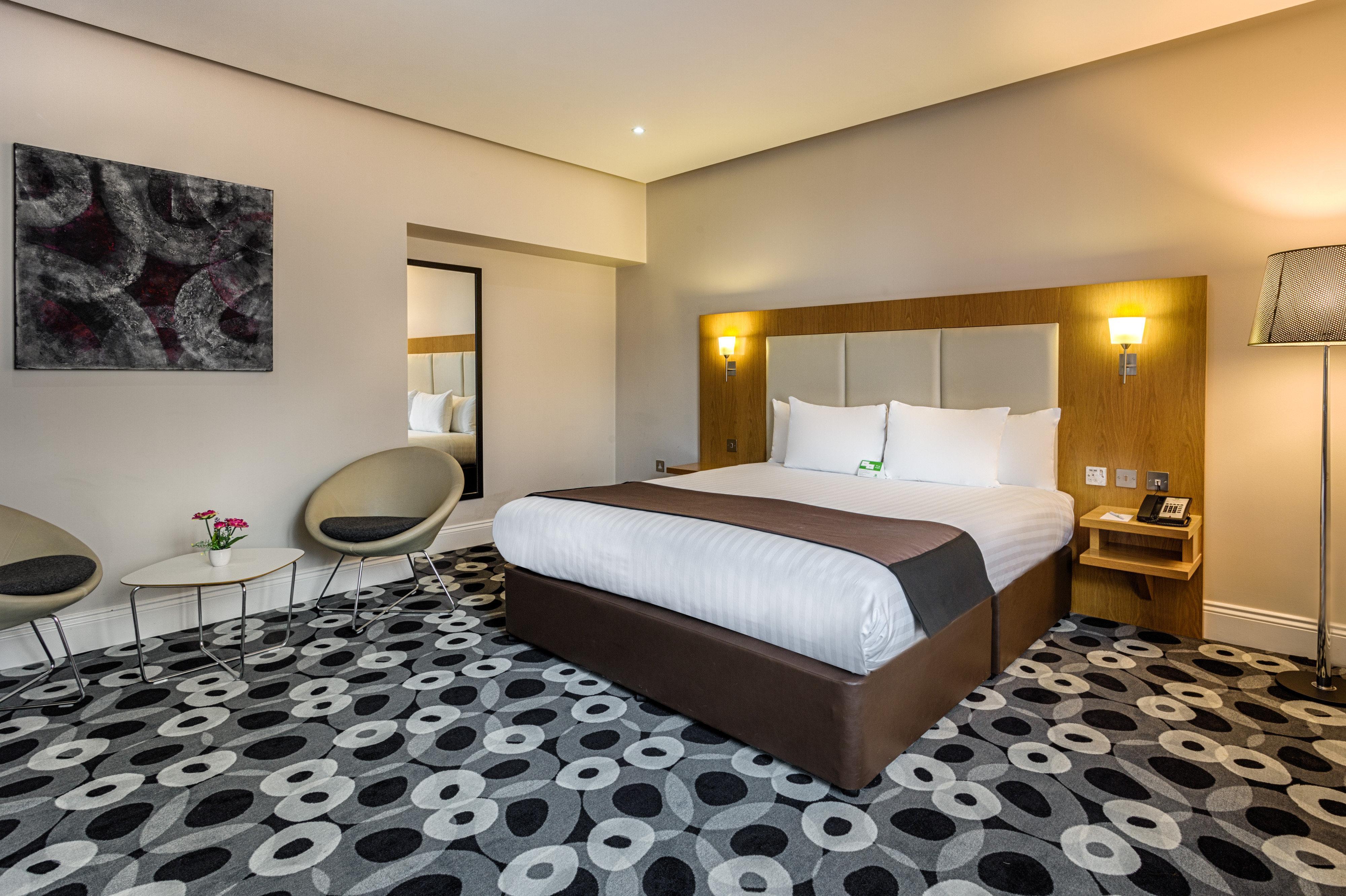 Hotel By Ihg