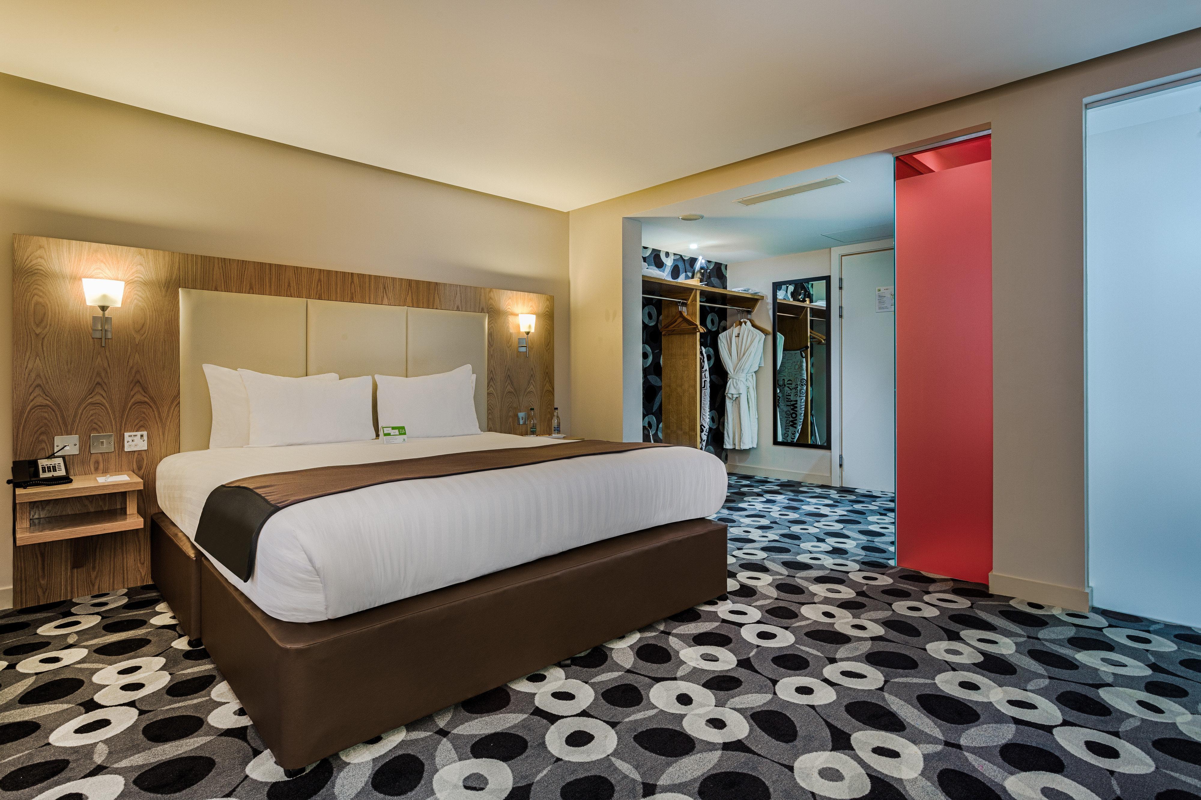 By Ihg 4*