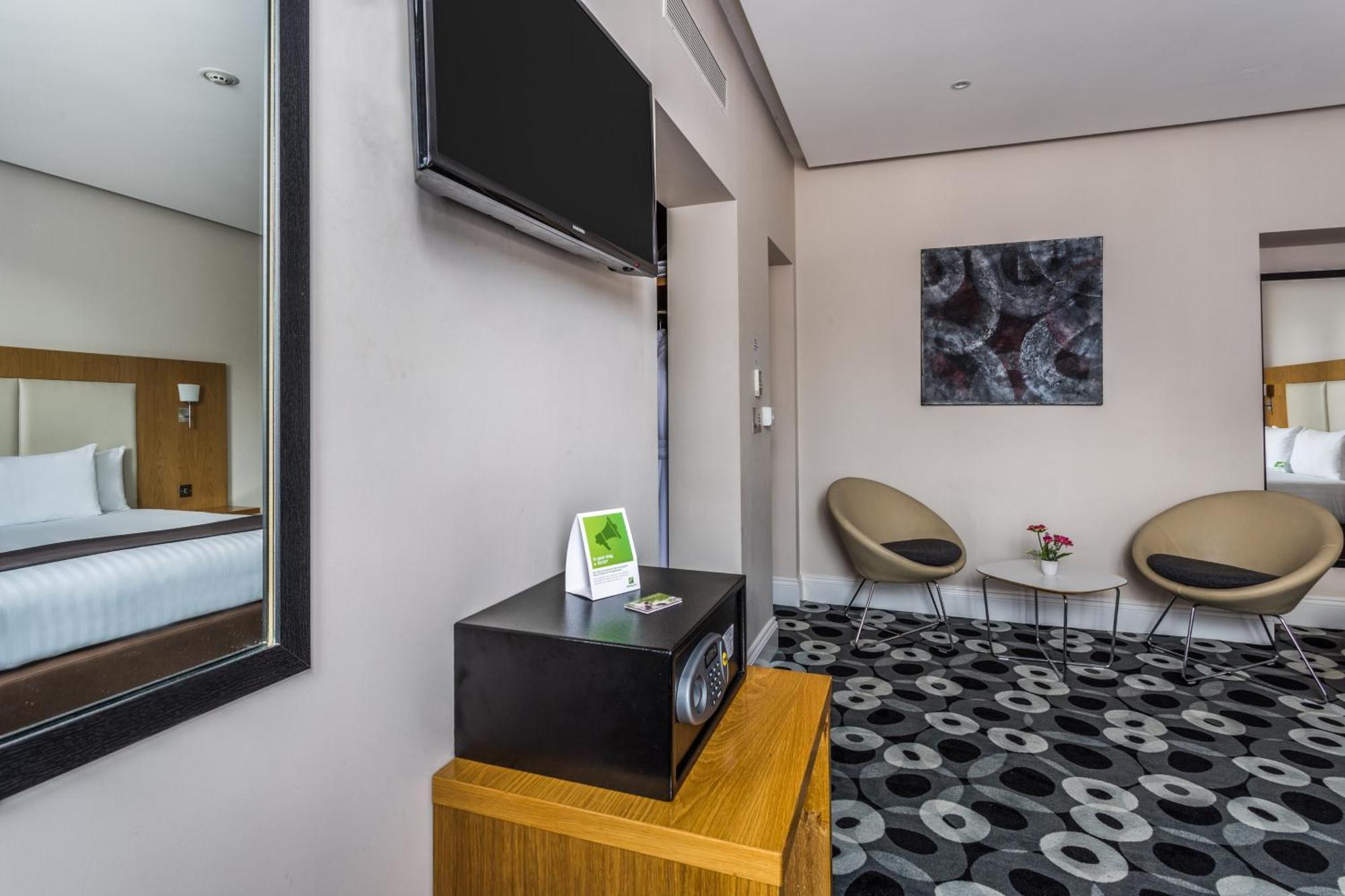 By Ihg Hotel 4*